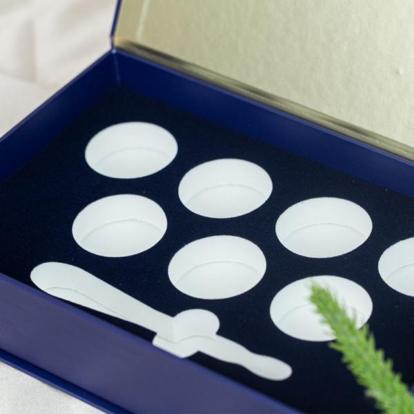 Rectangle Luxury Rigid Magnetic Gift Box For Perfume Packaging Skincare Set Essential Oil