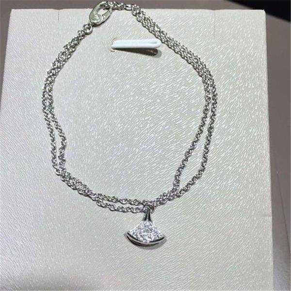 Real low price and high quality jewels B  DIVA'S DREAM series Bracelet 18k gold Diamonds Diamond material SI H Bracelet