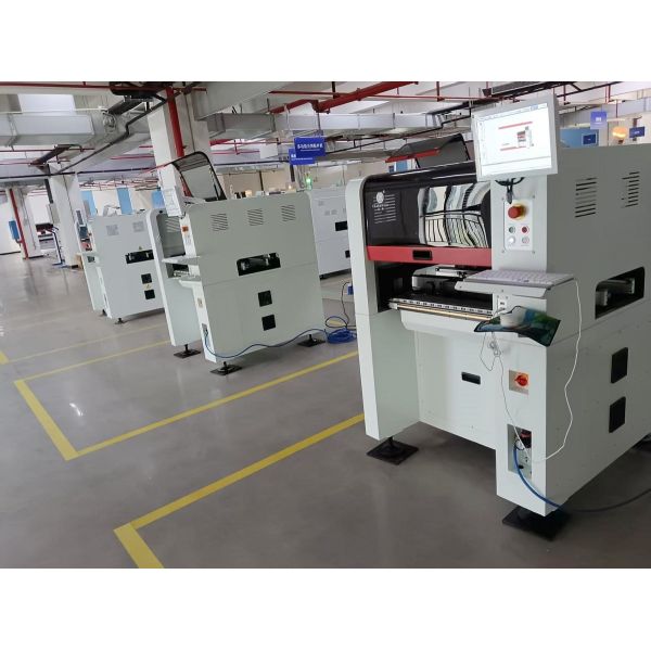 Charmhigh 551P SMD Pick and Place Machine Prototyping Small Batch Production CPK≥1.0