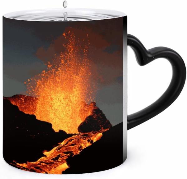 Copo de café de cerâmica sensível ao calor Copo de descoloração com alça em forma de coração Presentes caneca de mudança de calor