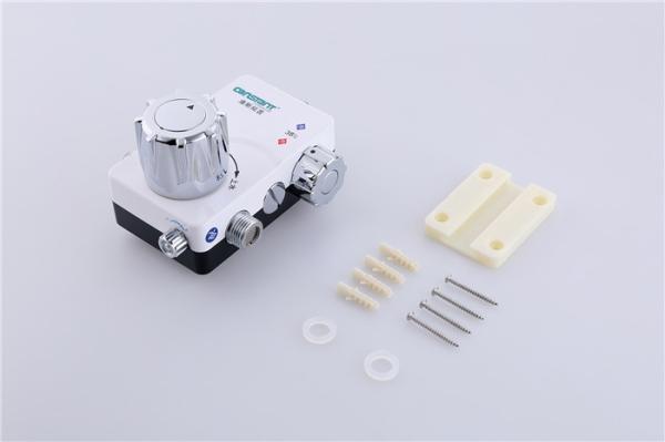 Hotel Silver Thermostatic Shower Mixer Valve High Sensitivity Copper Core Corrosion Resistance