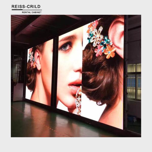 HD Outdoor Video Display Screens Rental Watertight Low Power Consumption