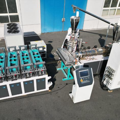 Shenzhen HYPET Carbon Crystal Plate Extrusion Production Line , Three Layers PVC Foam Board Equipment Making Machine Manufacturer