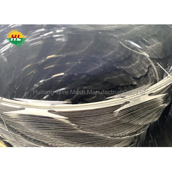 Private Field Cbt-65 Concertina Barbed Wire Coil 700mm Hot Dipped Galvanized