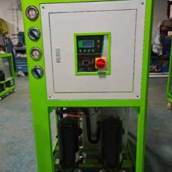 Máquina de refrigeração industrial com água refrigerada a glicol 50HZ 60HZ -20°C A +20°C