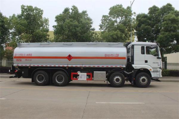 Shacman Brand New 25000liter  Fuel Tanker Truck Large Capacity Fuel Delivery Truck
