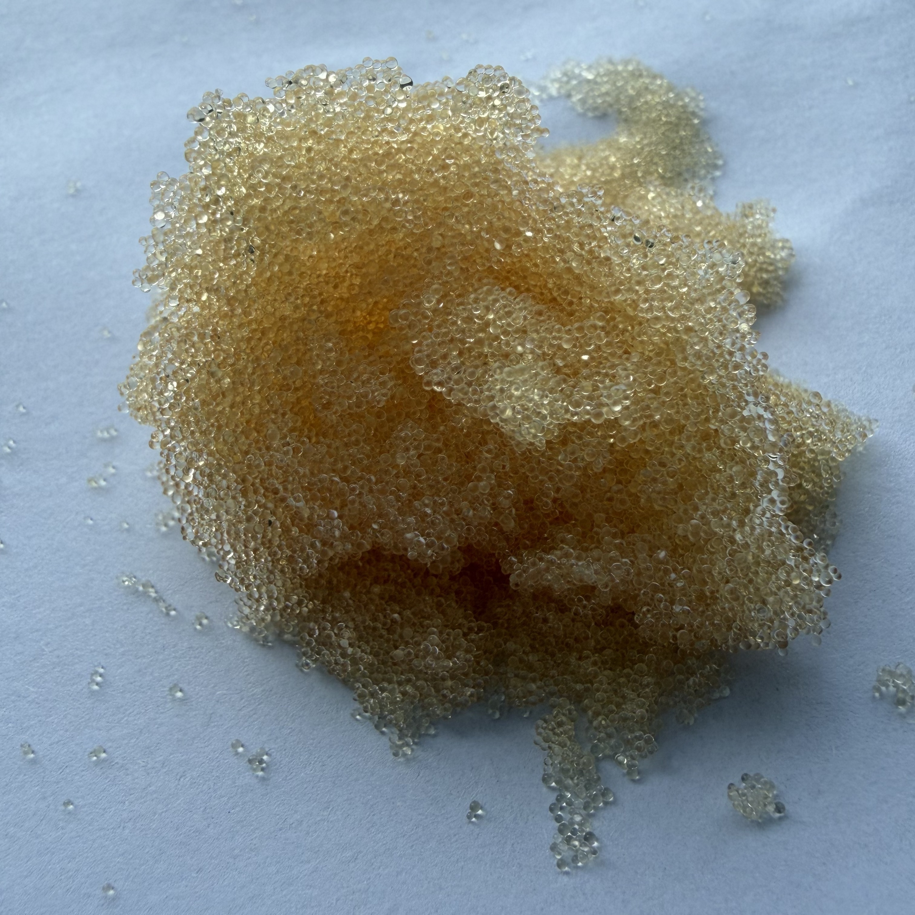 D151 Weak Acid Cation Resin High Selectivity for Organic Liquid Refining