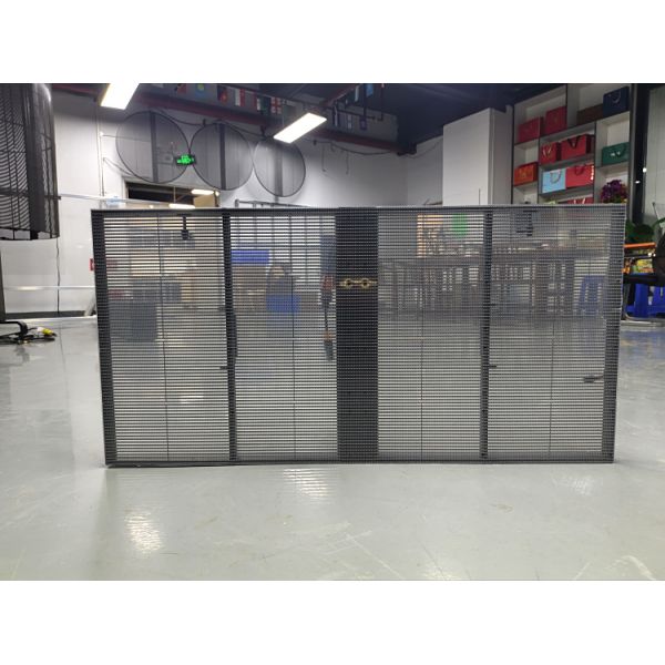 Indoor 500*1000mm 4000-4500cd P3.9 LED Transparent Display Screen Film & Panel LED  Category LED Display