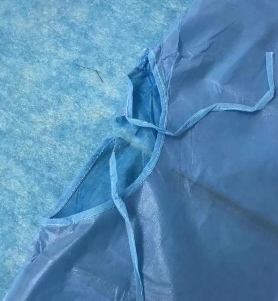 Disposable Non-woven PP+PE Surgical Gown Knitted Cuff Medical Protective Disposable Protective Isolation Gown