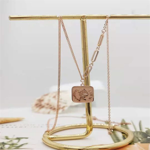 Collar de colgante de oro amarillo de 18 quilates