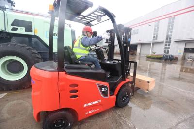 Hydraulic 3 Ton Diesel Forklift In Warehouse CPCD30 40kw 2650rpm