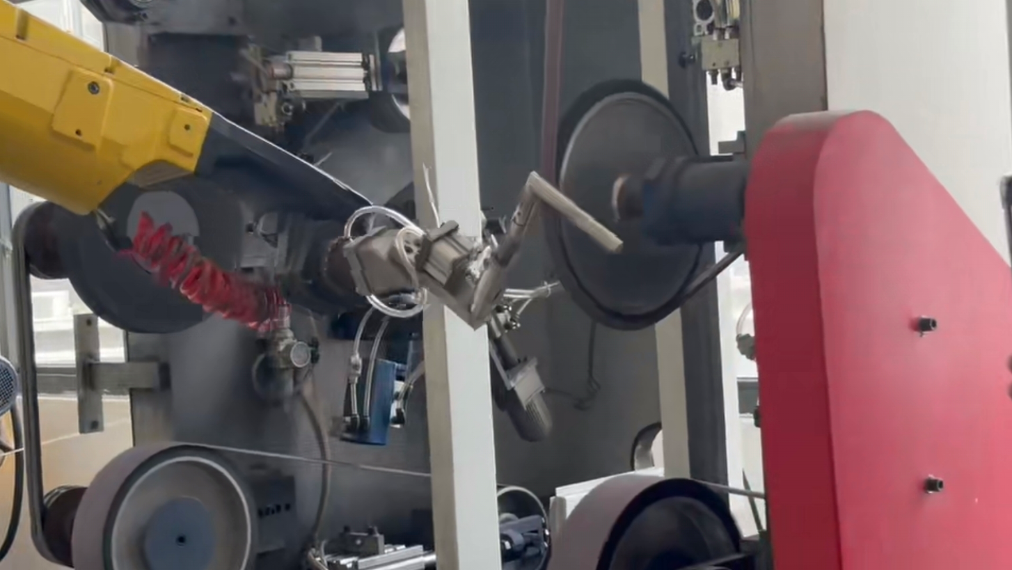 Safe Operation Polishing Robotic Automation Equipment Providing Metal Polishing Performance and Enhanced Safety Features