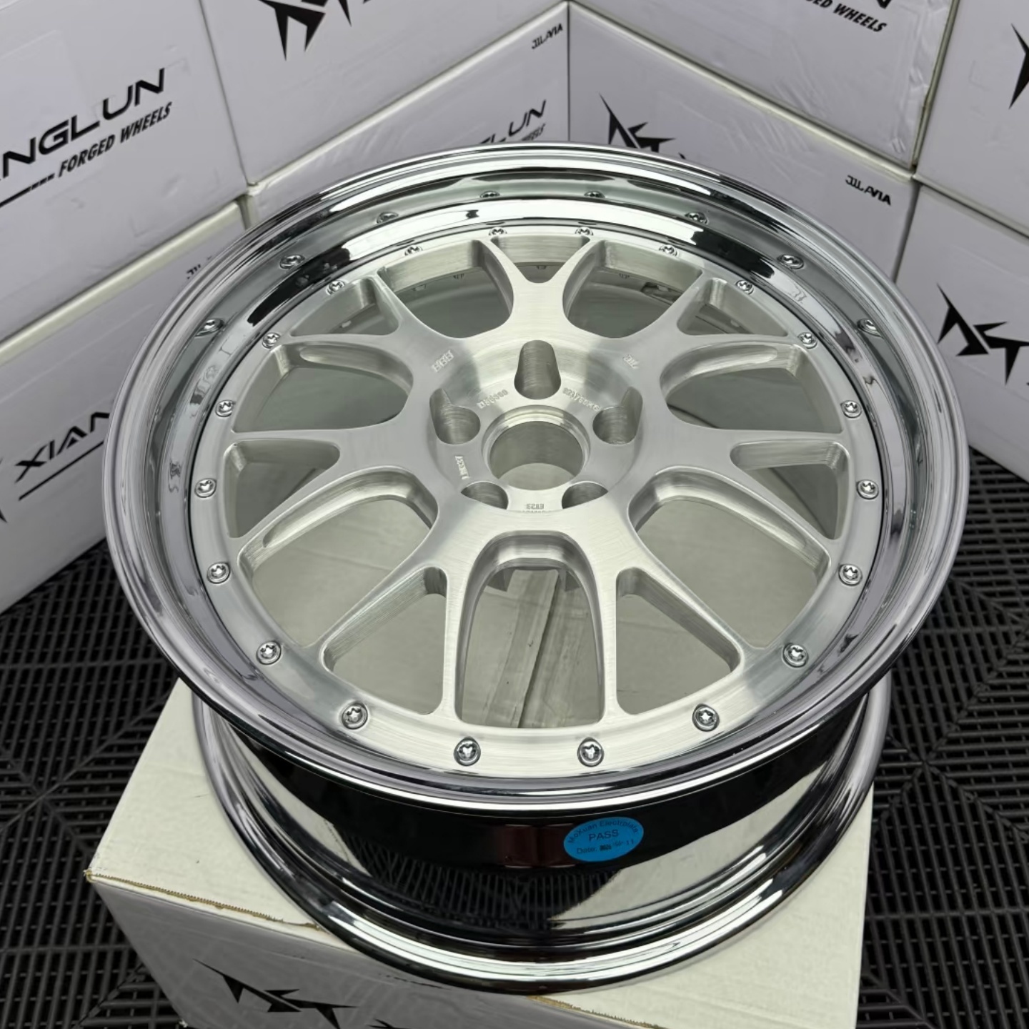 6061-T6 Forged Wheels 2-Piece 17-24 Inch 5x1143 5x112 5x120 PCD Passenger Car Wheels & Tires for Benz BMW Audi Suv Tesla Porsche