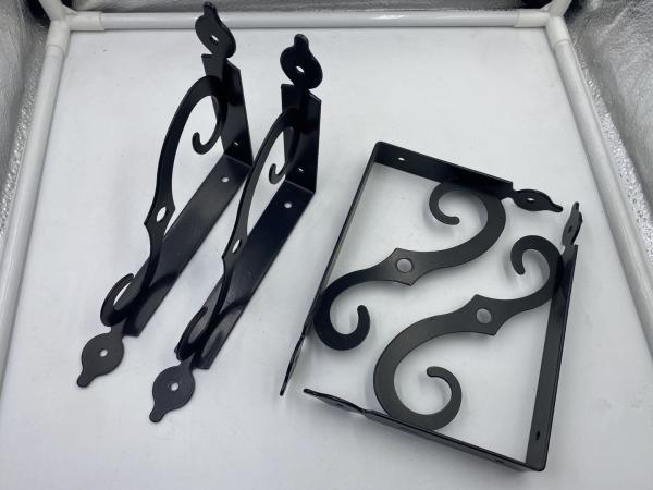 Outdoor and Indoor Metal Wall Mount Hanging Plant Bracket for Decorative Arrangements