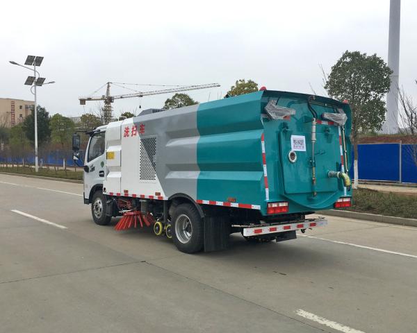 10 cbm Dongfeng 120hp Eu 5 Motor Caminho limpo de caminhão para alta pressão Road Jetter