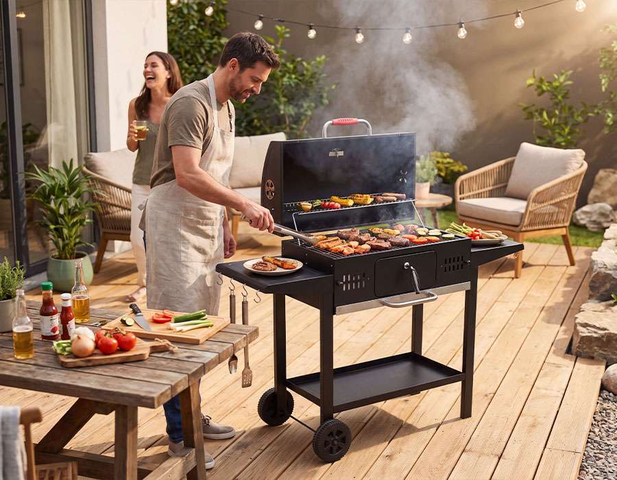 Freestanding Charcoal Smoker Grill 25.8kg With Removable Charcoal Tray Dual Side Shelves