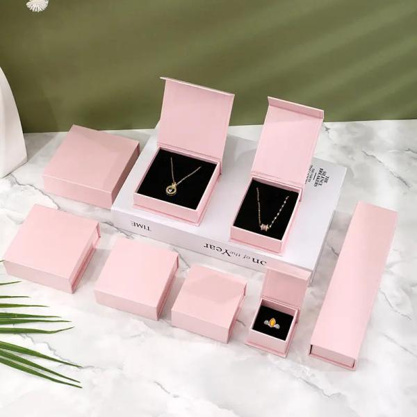 Rigid Jewelry Paper Box Stylish Magnetic Closure Jewelry Box Multipurpose