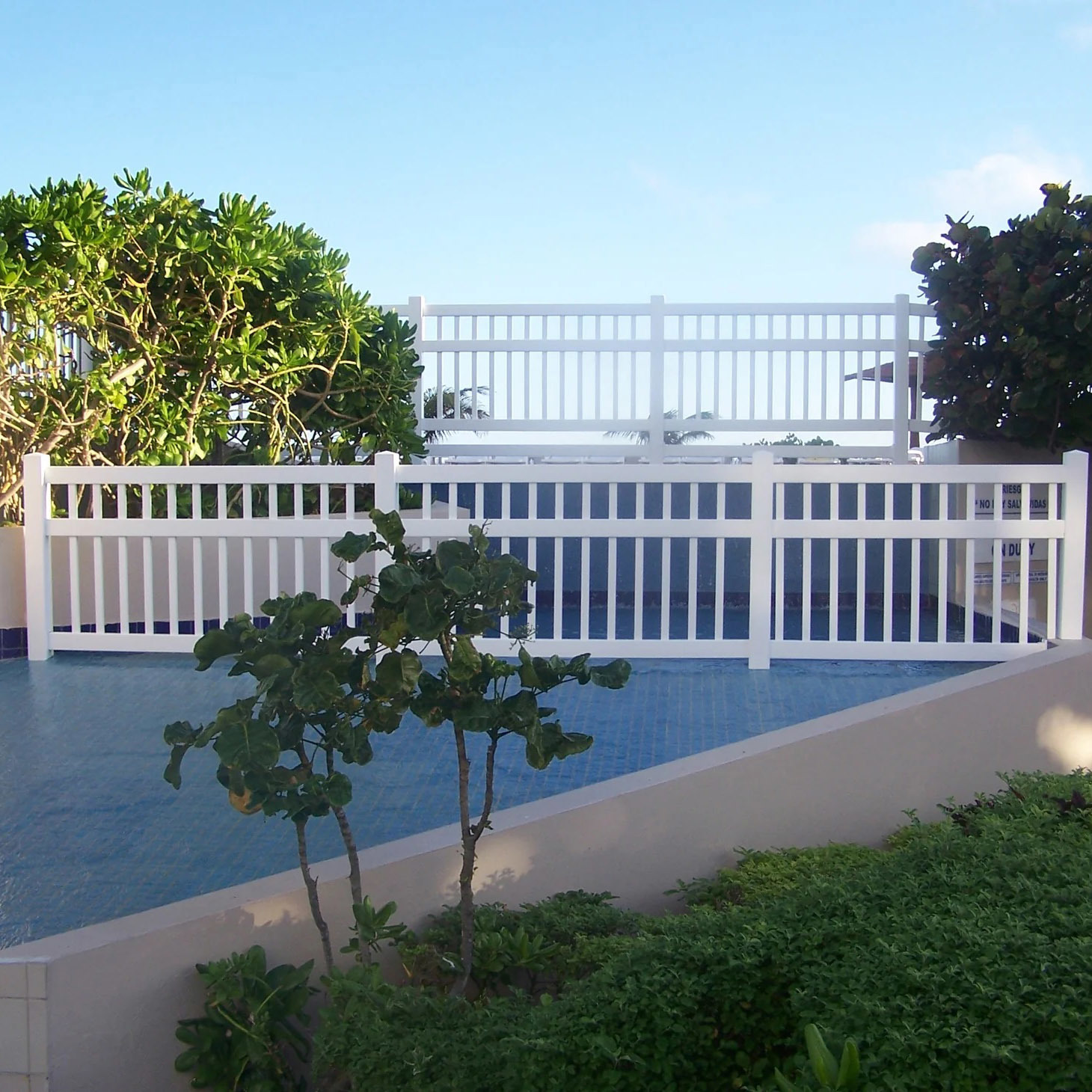 Durable Outdoor pvc garden fence Easy Assembly Low Maintenance