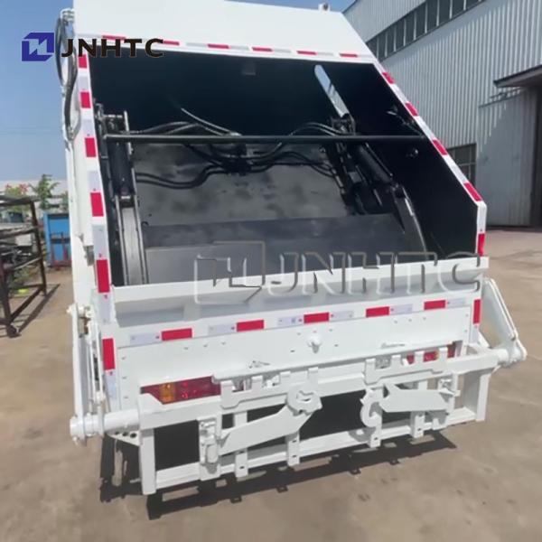 Sinotruk Howo 4X2 300 HP Euro II Right Drive Garbage Collector Compressed Truck Waste Collection Truck