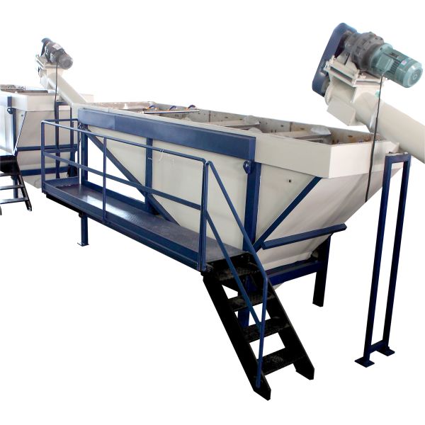 Customizable Plastic Washing Recycling Machine with 2000-3000 kg/h Output Capacity and Adjustable Screen Sizes