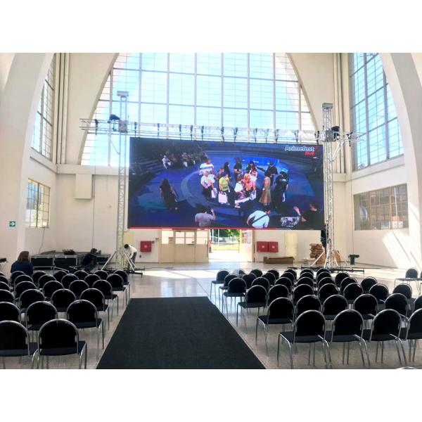R5I P2.9 1000cdsqm Indoor LED Screen Rental Video Wall Cabinet Events Concert