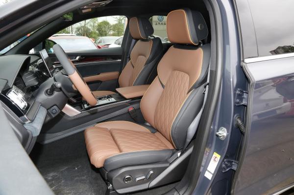 2023 BYD Tang EV SUV 600km Range 4WD Direção esquerda Viagens de longa distância para adultos