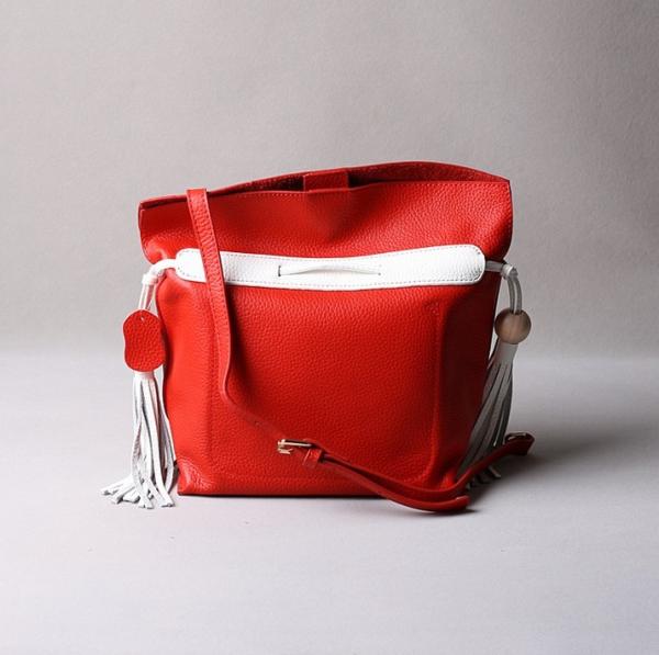 2016 summer new Korean fashion spell color tassel leather handbag drawstring shoulder bag packet header layer of skin