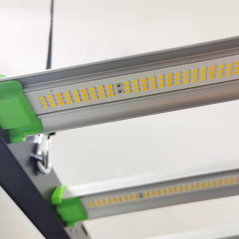 приведенное садоводство 1700umol/s 630W растет спектр светов 650W Dimmable полный