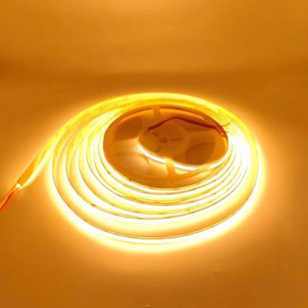 Luz de banda LED lineal de alto brillo 12V 5m Luz de banda LED ajustable 528 LED/M