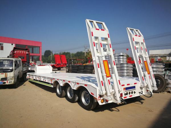 13M 50Tons Loader Heavy Duty  Lowboy Semi Trailer For Transporting Excavator Gooseneck 3 Axles Low bed