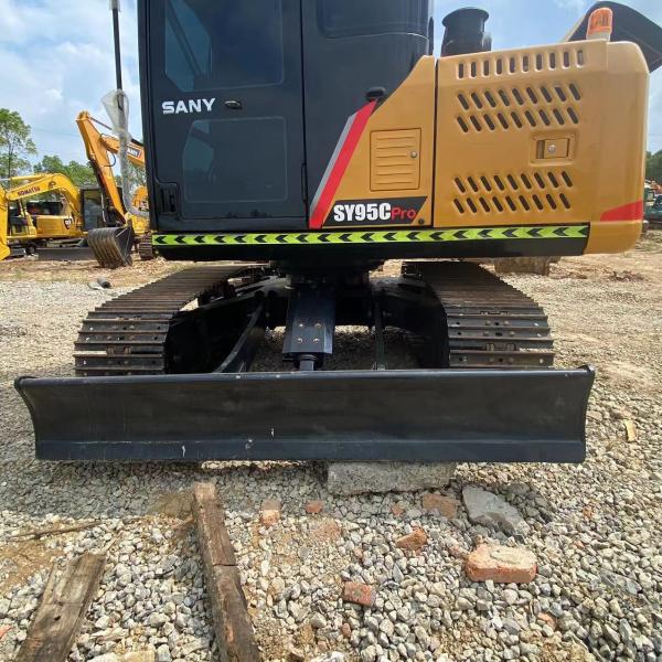 Sany 95 Excavateur d'occasion en bon état avec une capacité de 0,39 m3