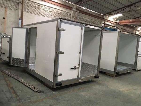 Custom Refrigeration Box Insulated Van Body With High Pressure Vacuum Tech Keep Fresh