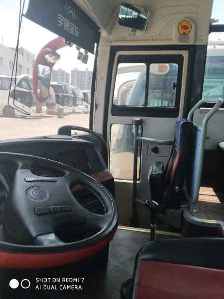Red Diesel LHD Used Yutong Buses 68 Seats With Manual Transmission