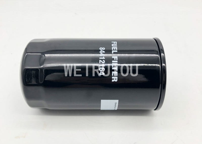 закрутка экскаватора на фильтре FF5612 P550880 FF5790 84412164 топлива