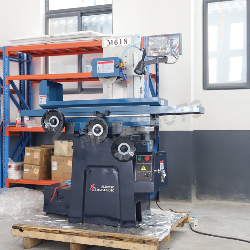 M618 Small Manual Surface Grinding Machine 450x150mm With P4 Precision Bearing