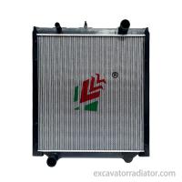 ISUZU mélangeur radiateur réservoir d'eau moteur mélangeur de béton camions pièces détachées fabricant vente directe
