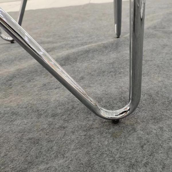 OEM Family 121cm Tempered Glass Dining Table And Chair Set Restaurant Furniture