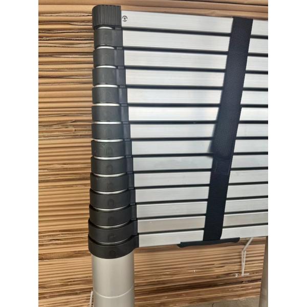 Multi-Purpose 4.4M Aluminum Telescopic Ladder for Various Applications