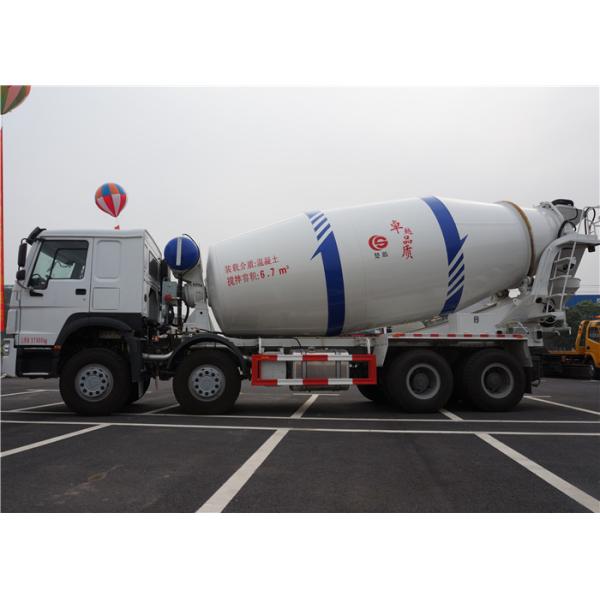 ХОВО 8С4 12М3 подготавливают метры тележки 12 смешивания конкретные кубические с барабанчиком смесителя