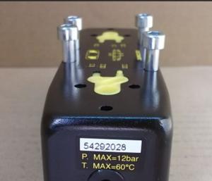 54292028 EMERSON ASCO Spool Valve Series 542 ISO 2 Iron Solenoid Air Operated