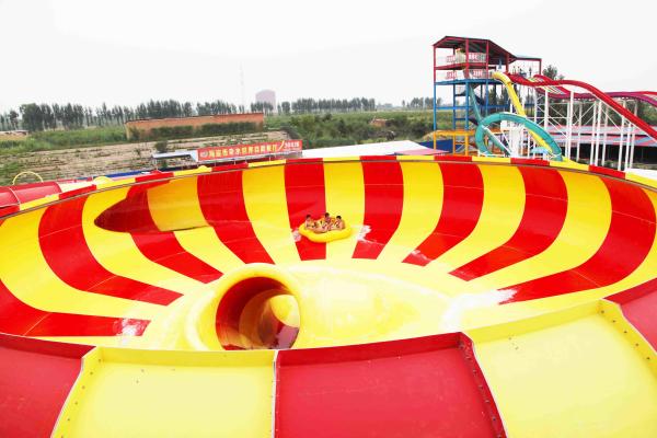 Corrediça de água da bacia do espaço do equipamento do parque do Aqua com cavaleiros da capacidade alta 720/h