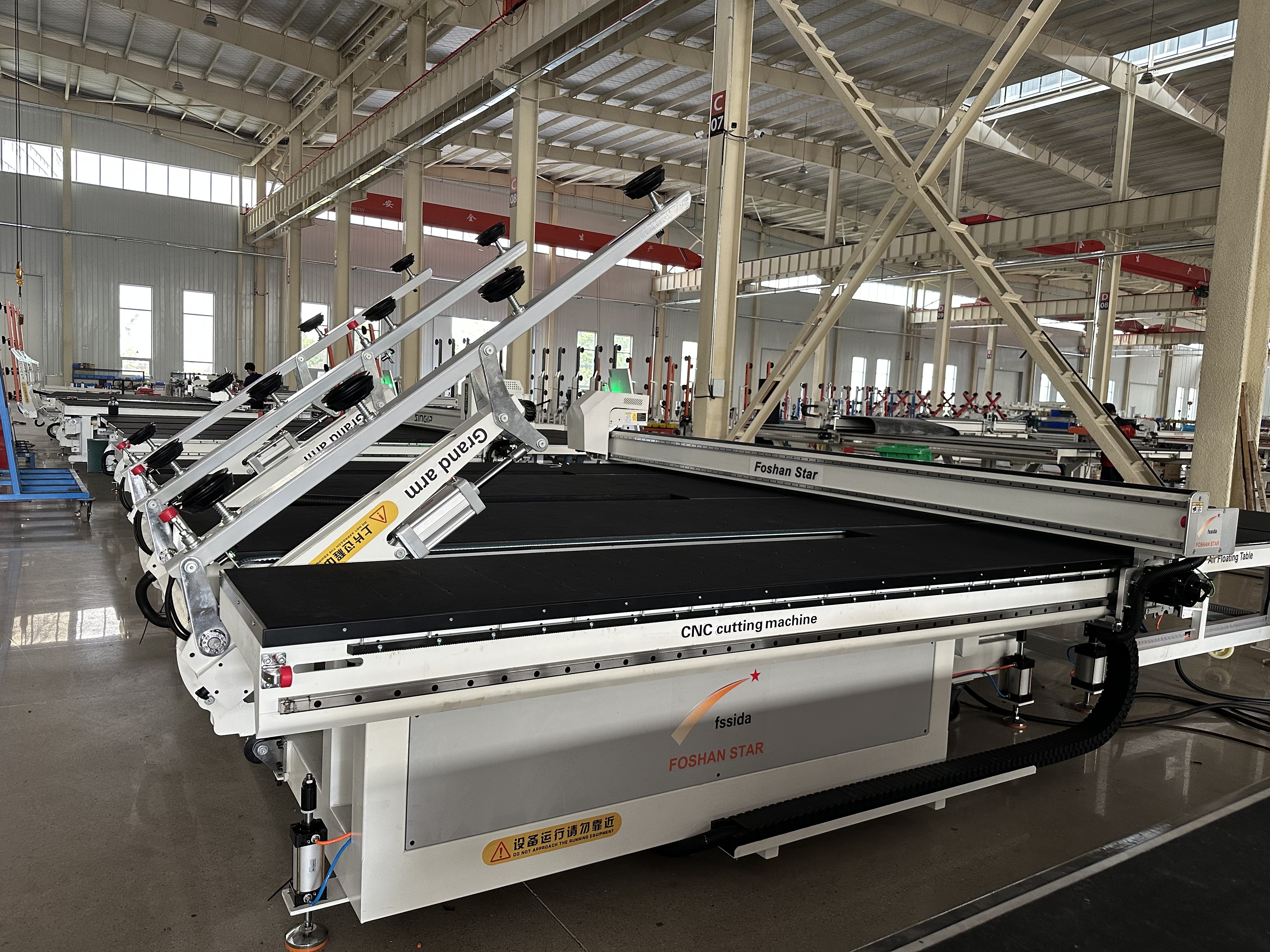 15KW Automatic CNC Glass Cutting Machine 160m/min With Two Tables