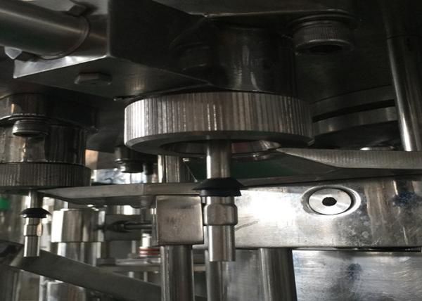 Soda Can Carbonated Drink Filling Machine High Precision Valve 30000BPH Capacity
