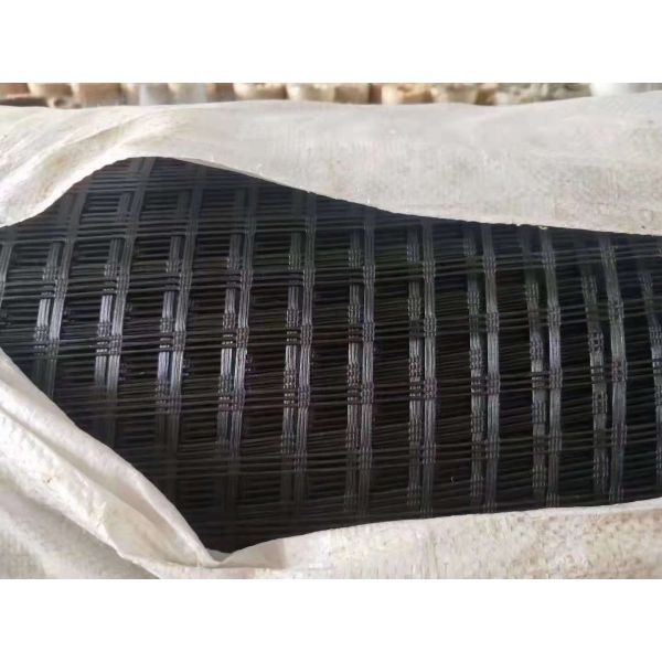 PP geogrid Polyester (PET) geogrid Fiberglass geogrid Steel Plastic Bi-Directional Universal Retaining Wall Geogrid Driveway Stabilization Grids Gravel Grid Walls Geocell Geogrid For Retaining Wall