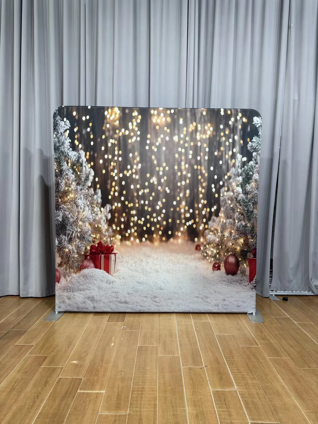 8×8ft and 7.6×7.6ft Christmas-Themed Backdrops for Parties & Events