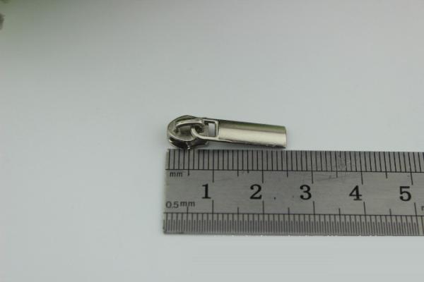 Factory direct sale zinc alloy nylon zipper teeth 3# handbag gold zipper puller design