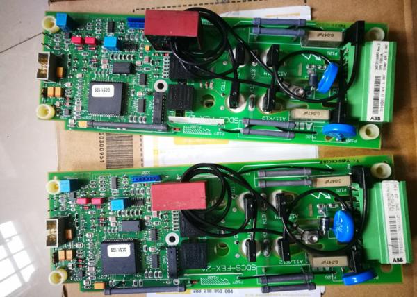NOUVEAU tableau de commande de l'EXCITATEUR SDCS-FEX-1 de CHAMP d'ABB DCS500/600 nouveau dans la boîte