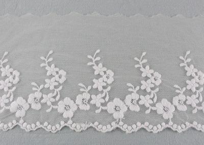 Guarnição do laço do algodão do marfim com rede de nylon do projeto floral do laço para a fita nupcial do vestido