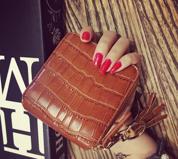 Square wallet crocodile pattern cowhide tassel short paragraph two fold ornaments retro minimalist leather zipper female