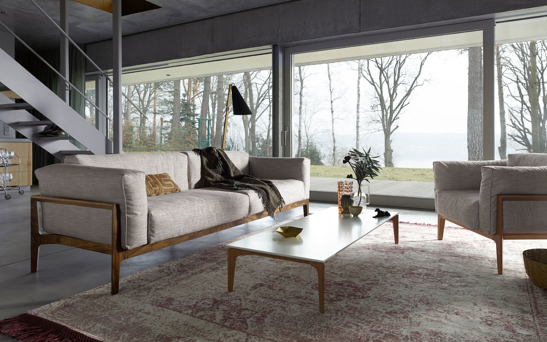 One-piece Molded Solid Wood Legs Office Reception Sofa with Solid Wood Inner Frame and Fabric PU Genuine Leather Optional for Commercial Lounge Sofa